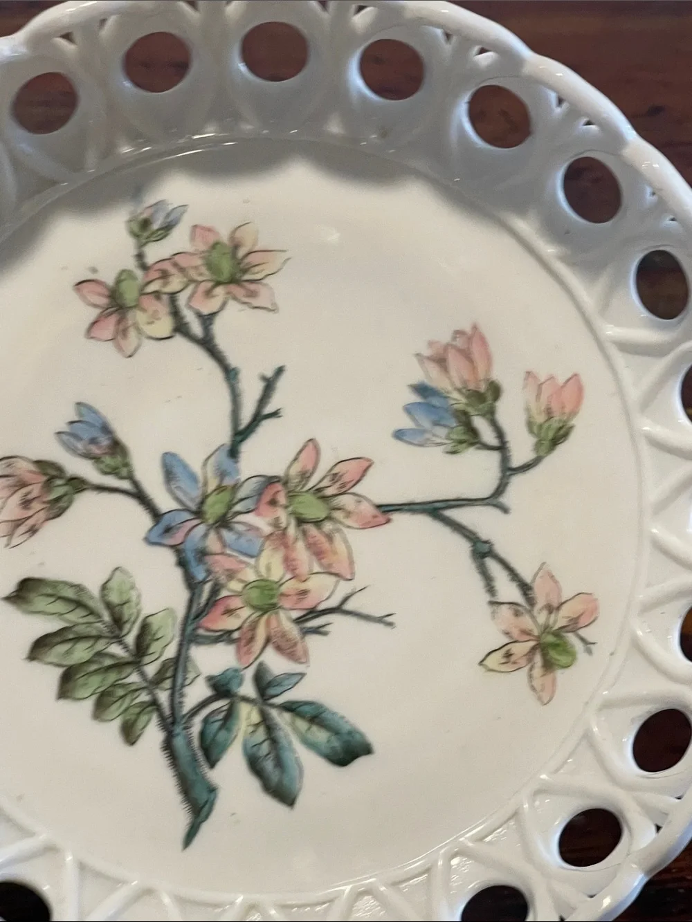 Vintage White Open lattice Floral Plate